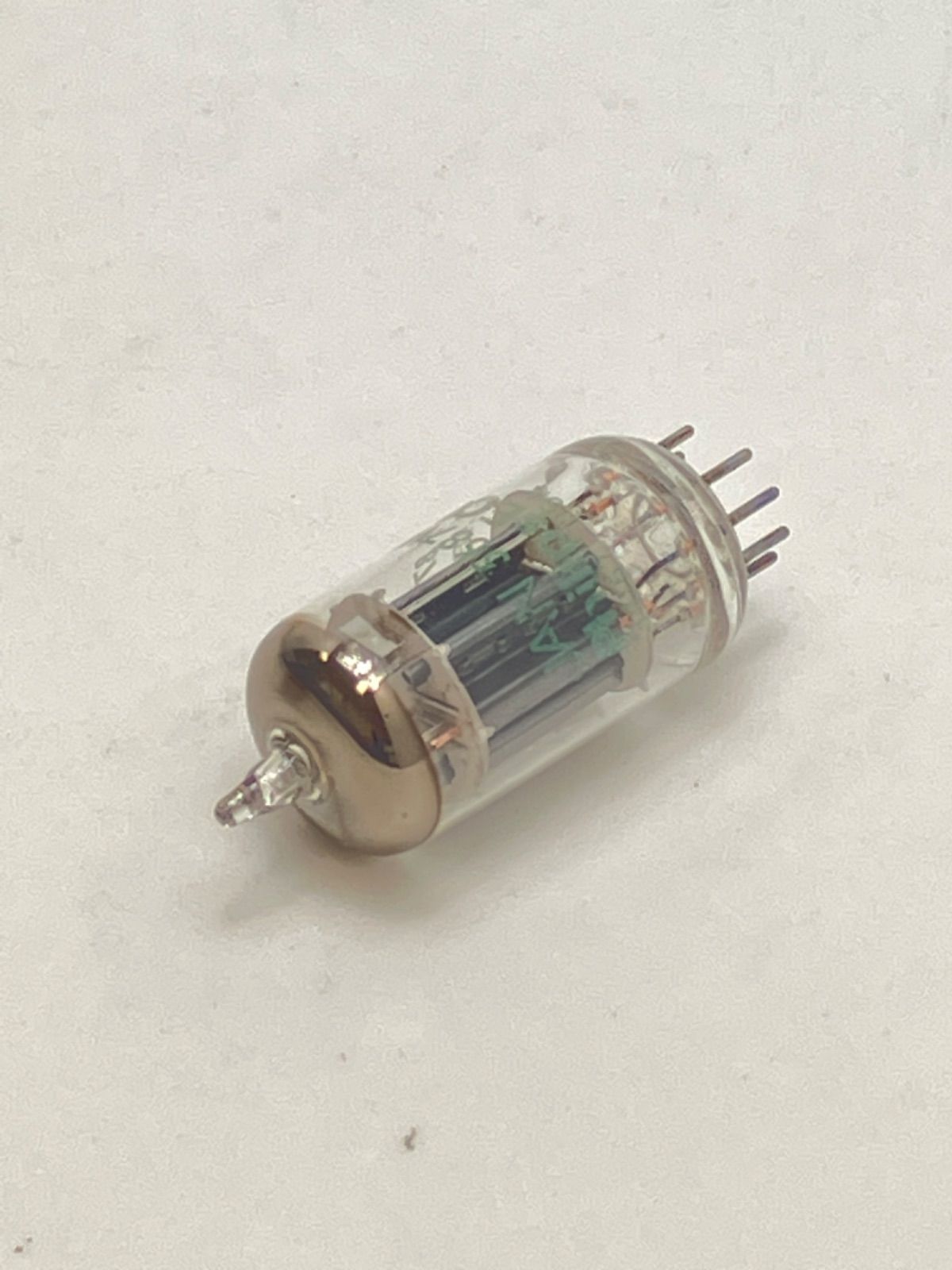 ☆ PhilipsECG 5687WB 真空管 - メルカリ