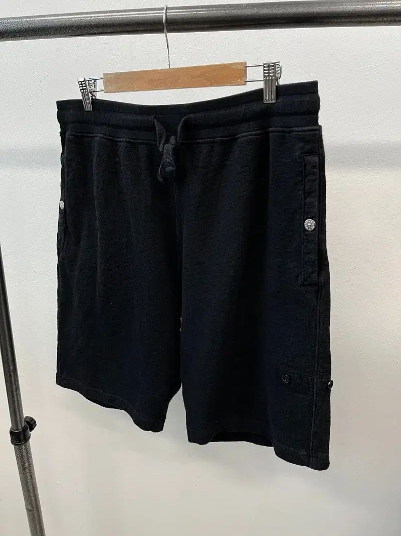 34-35) STONE ISLAND ストーンアイランド スウェット ショーツ