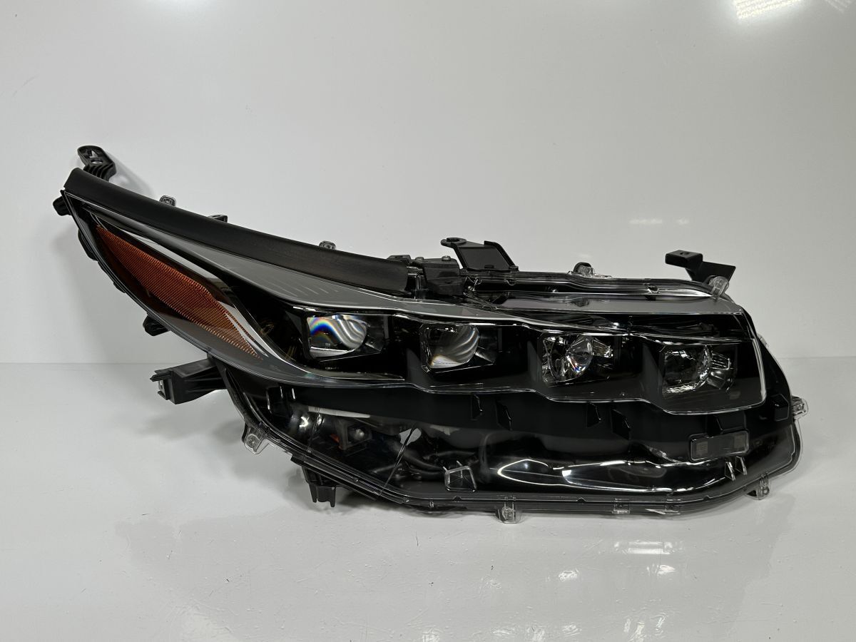 極美品/破損キズなし プリウス PHV ZVW52 純正 右ヘッドライト RH LED レーダークルーズ付き車用 81145-47561 47-91 打刻ア 管理35301