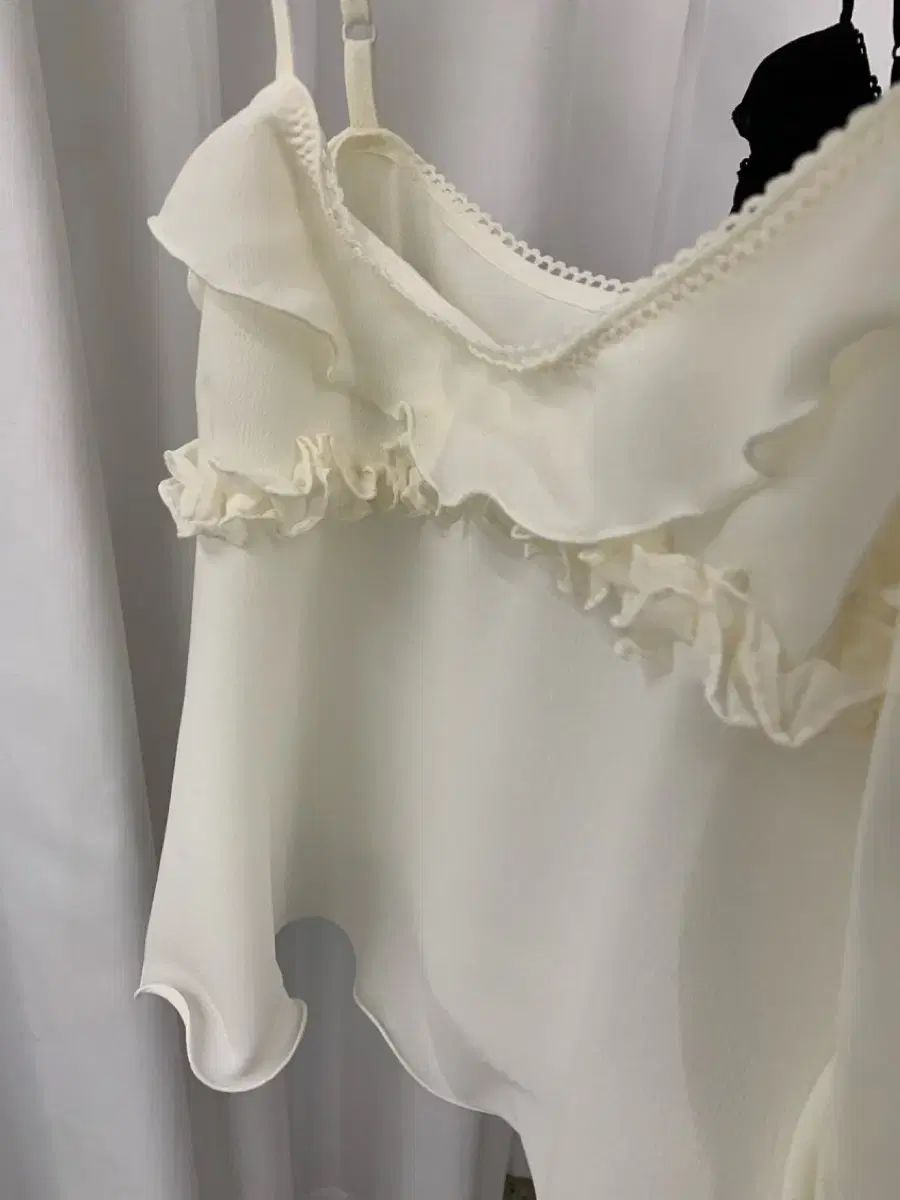 新品)送料無料 WE ARE OUTFIT markedly プーさんショップ THE MUI 新品)送料無料 WE ARE OUTFIT markedly プーさんショップ THE MUI