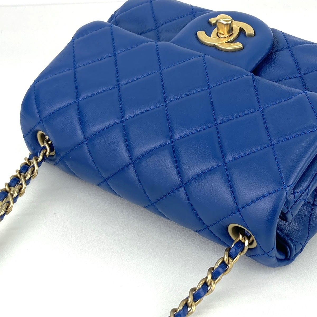 CHANEL シャネル ミニマトラッセ チェーンショルダーバッグ 17 