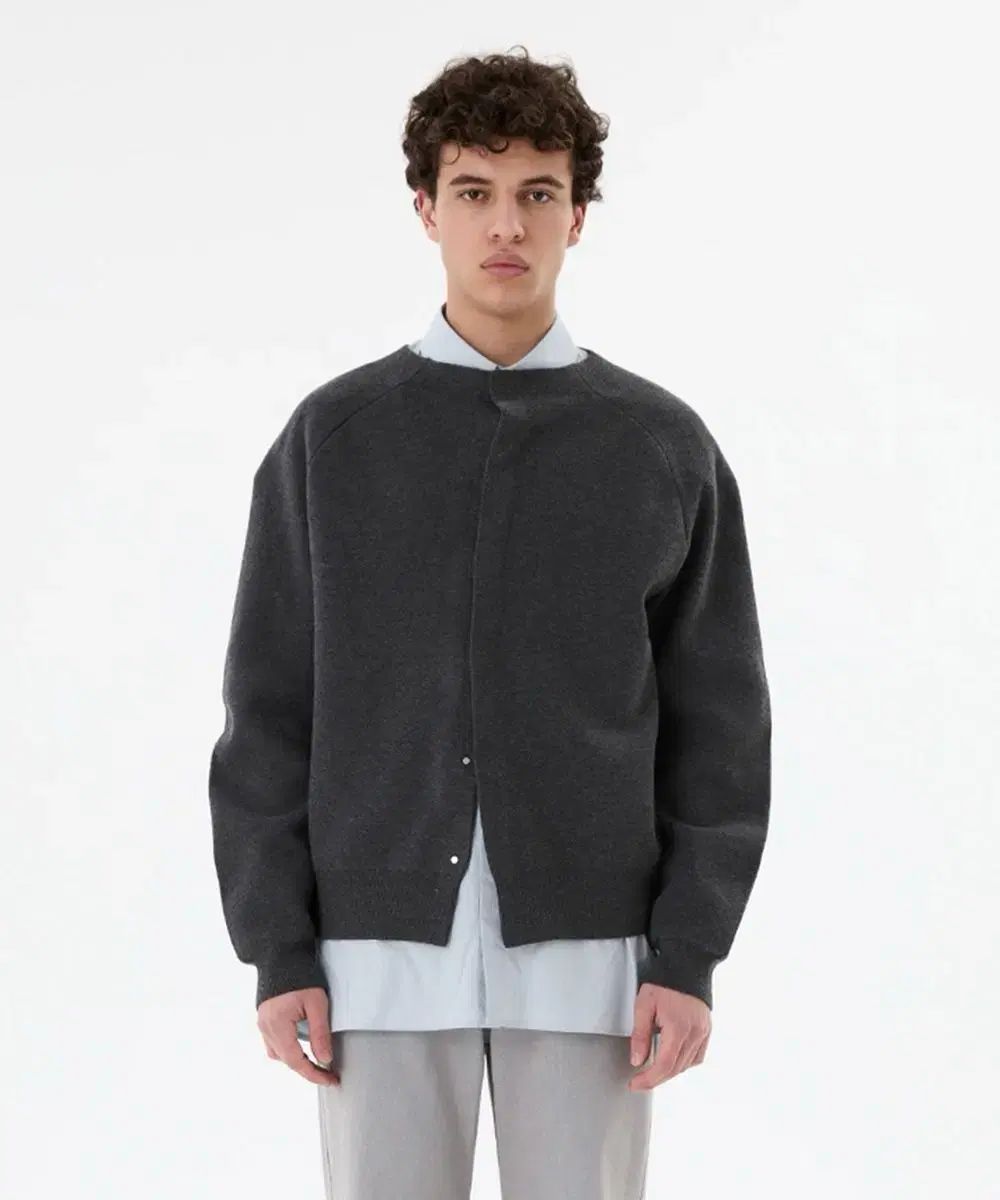 アモーメント 25FW ラウンド モー