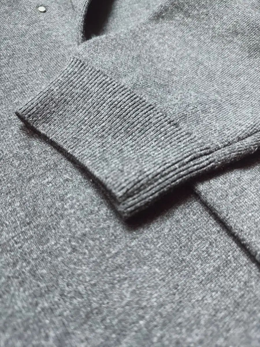 アモーメント 25FW ラウンド モー