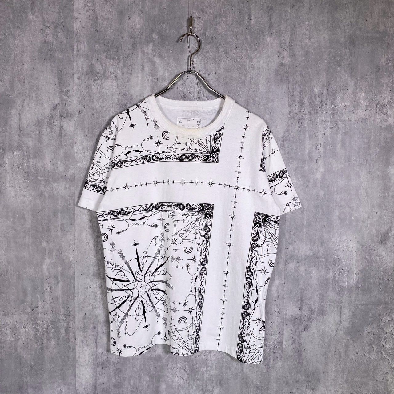 sacai バンダナ　Ｔシャツ sacai』サカイ (1) バンダナプリントTシャツ 半袖 - メルカリ