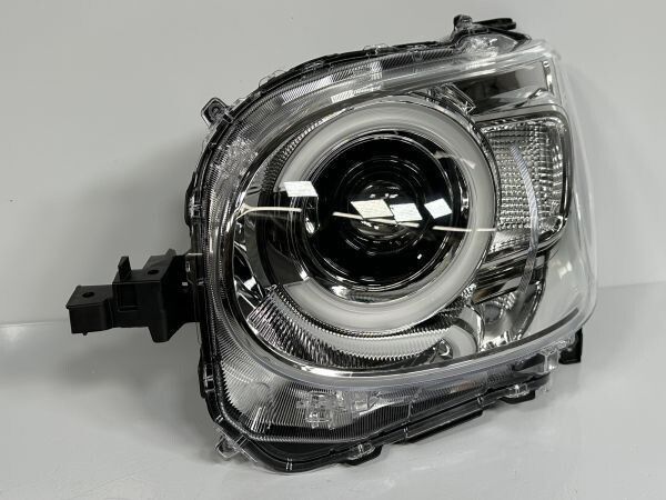 極美品/破損なし/低走行 ムーヴキャンバス LA850S LA860S 純正 左ヘッドライト 左ライト Assy LH LED 81150-B2B90 100-6908D RL 管理35319 極美品/破損なし/低走行 ムーヴキャンバス LA850S LA860S 純正 左ヘッドライト 左ライト Assy LH LED 81150-B2B90 100-6908D RL 管理35319