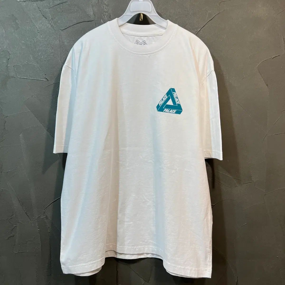 XL パレス Palace リアクト トライパーグ Tシャツ 9,394円