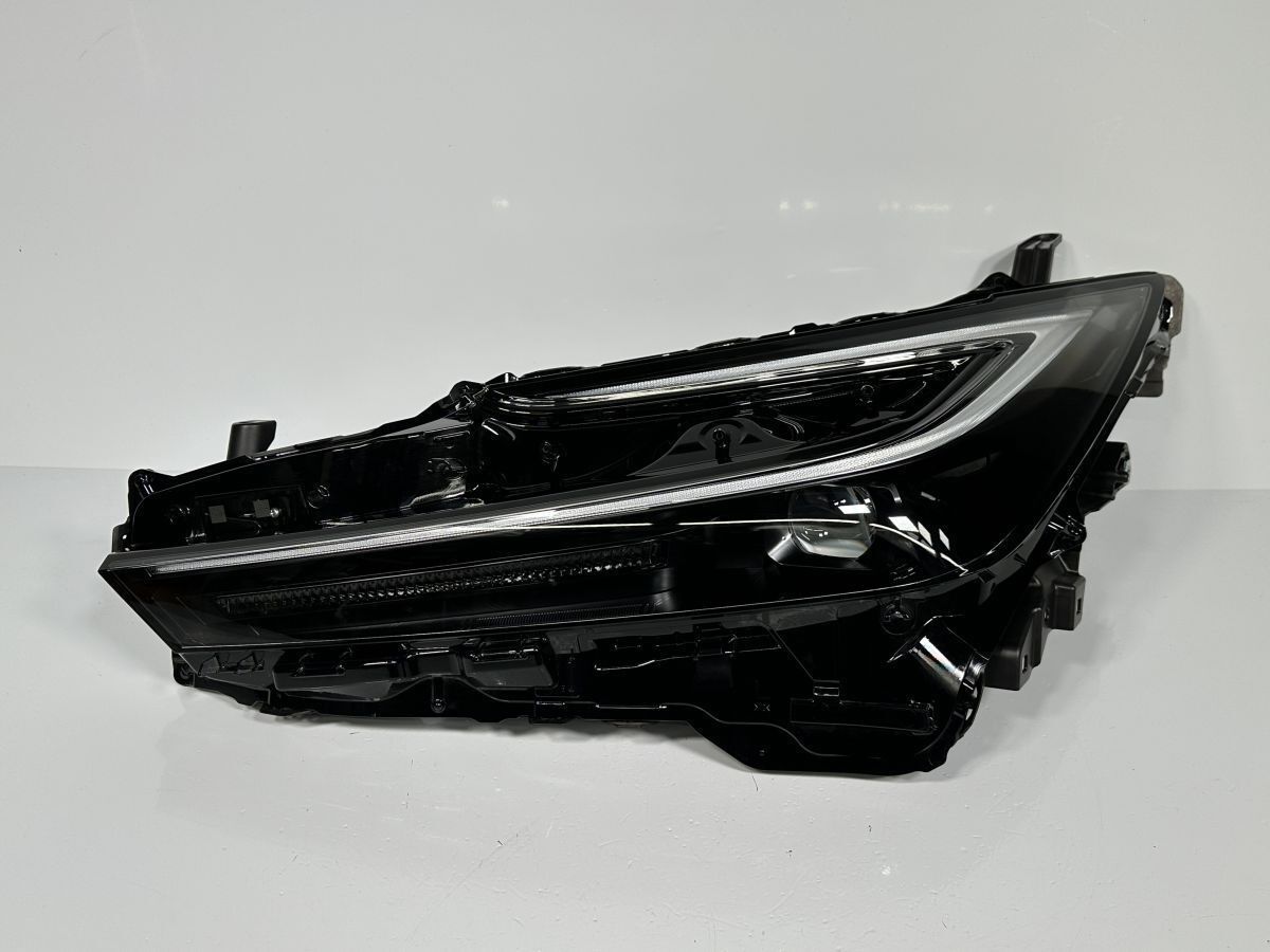 60プリウス　左ヘッドライト プリウス prius ZVW60 MXWH60 純正⁄genuine 左ヘッドライト Assy