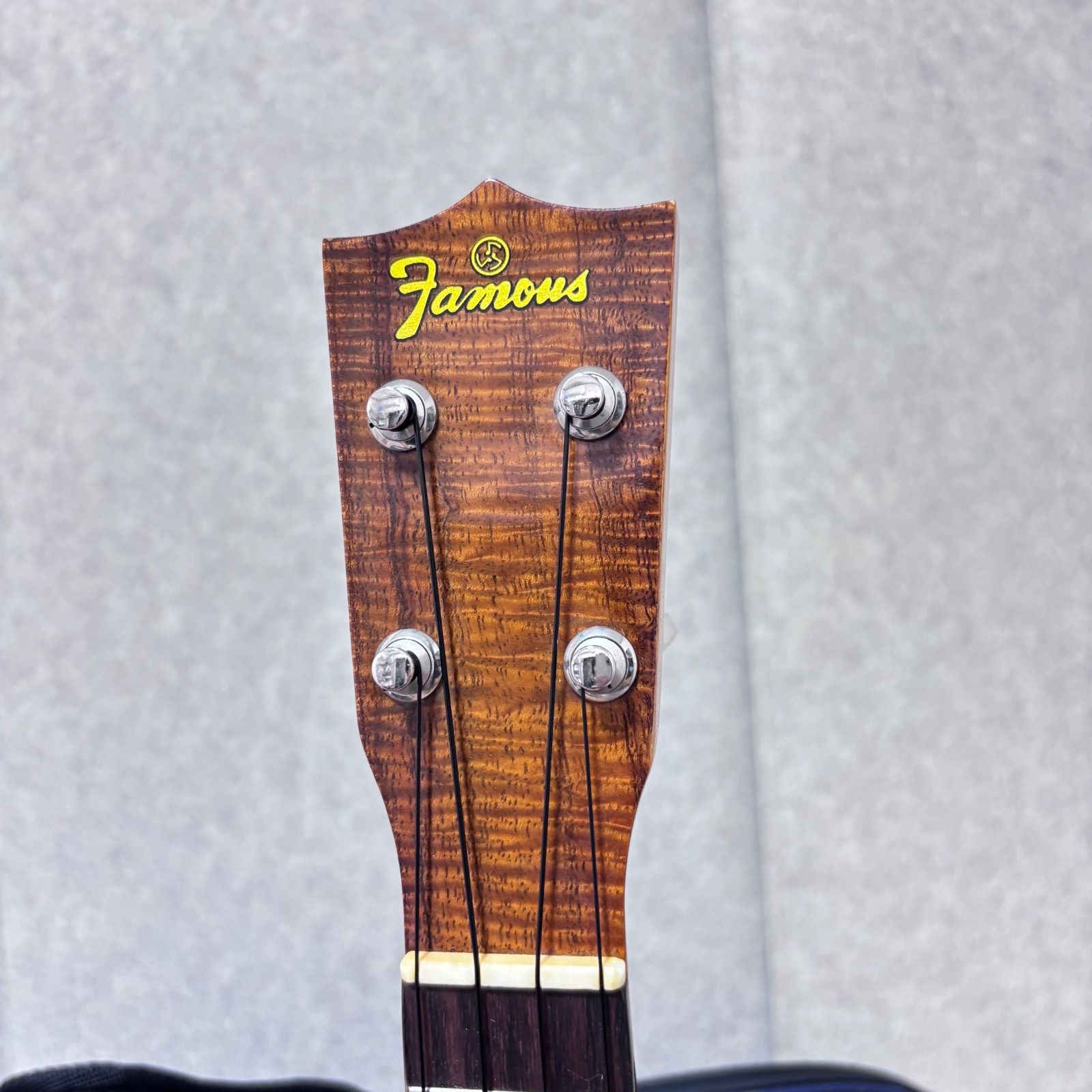 ■【美品】Famous ウクレレ SK50 50周年 モデル