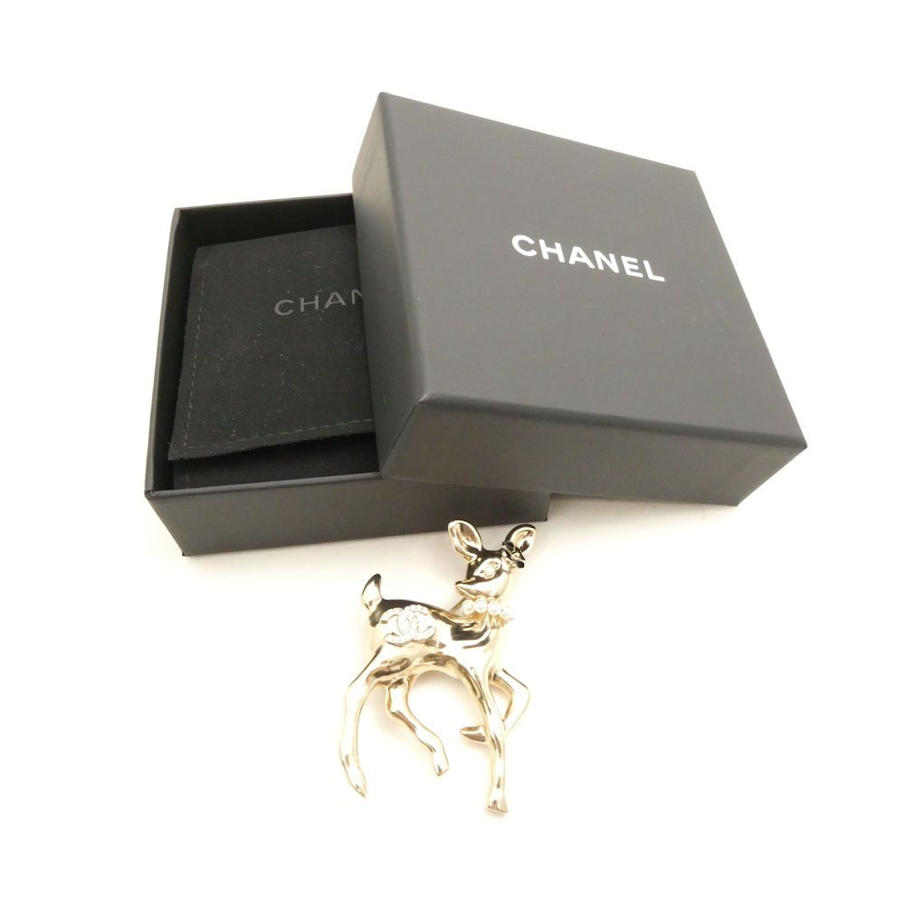 美品 CHANEL シャネル ココマーク バンビ I25P ブローチ GP×ライン