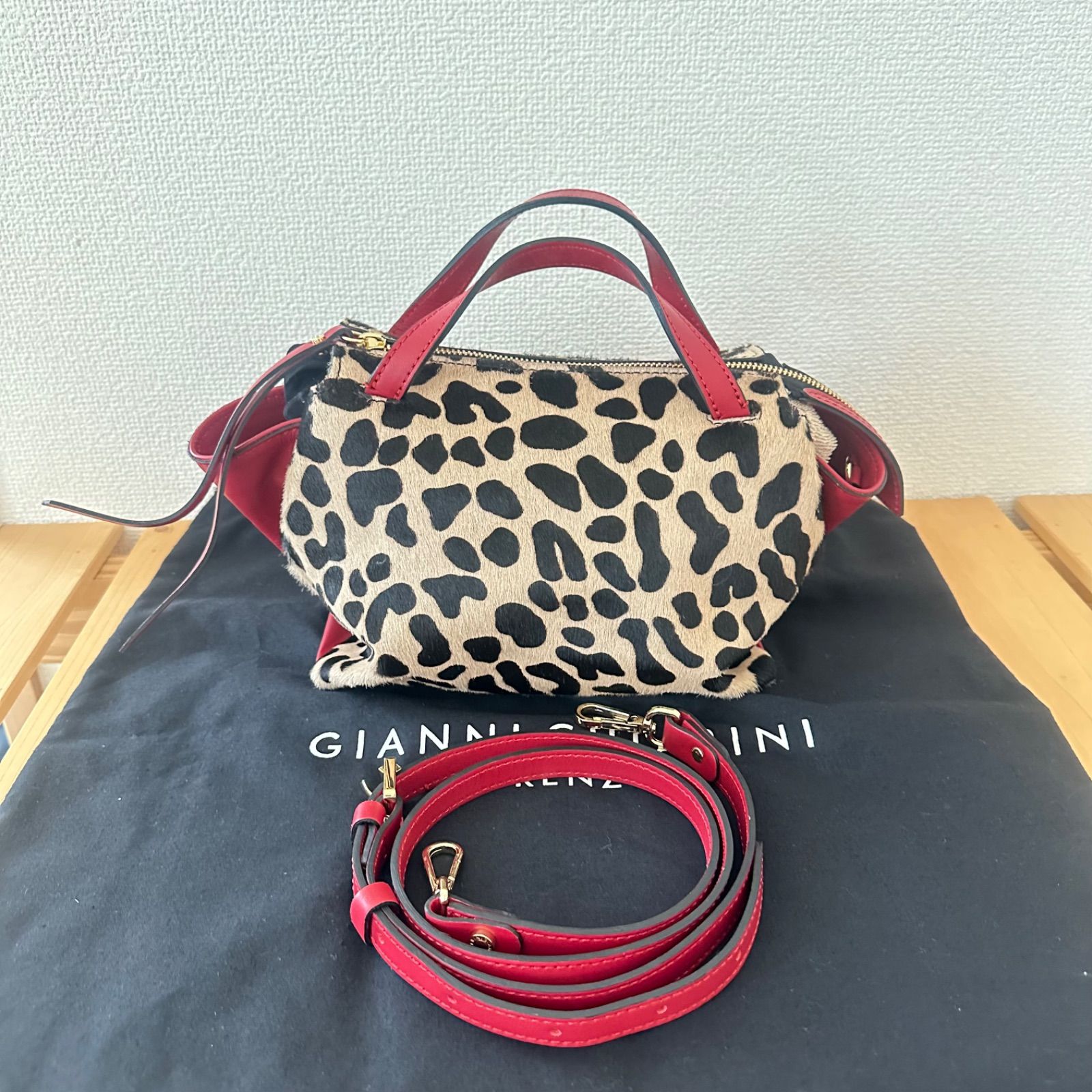 新品未使用に近い☆GIANNI CHIARINI☆ヒョウ柄エレガント鞄☆2way 