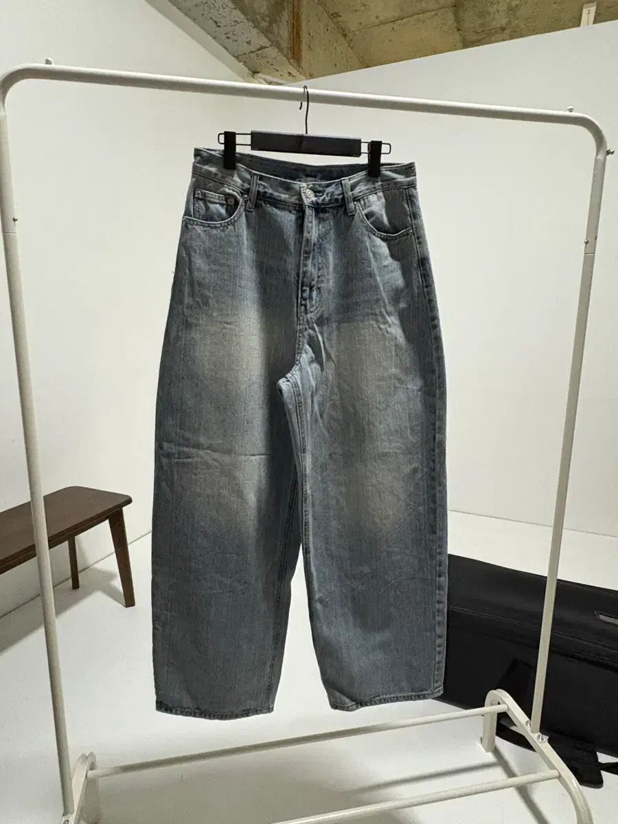 ライトブルー ワイドパンツ L 新品