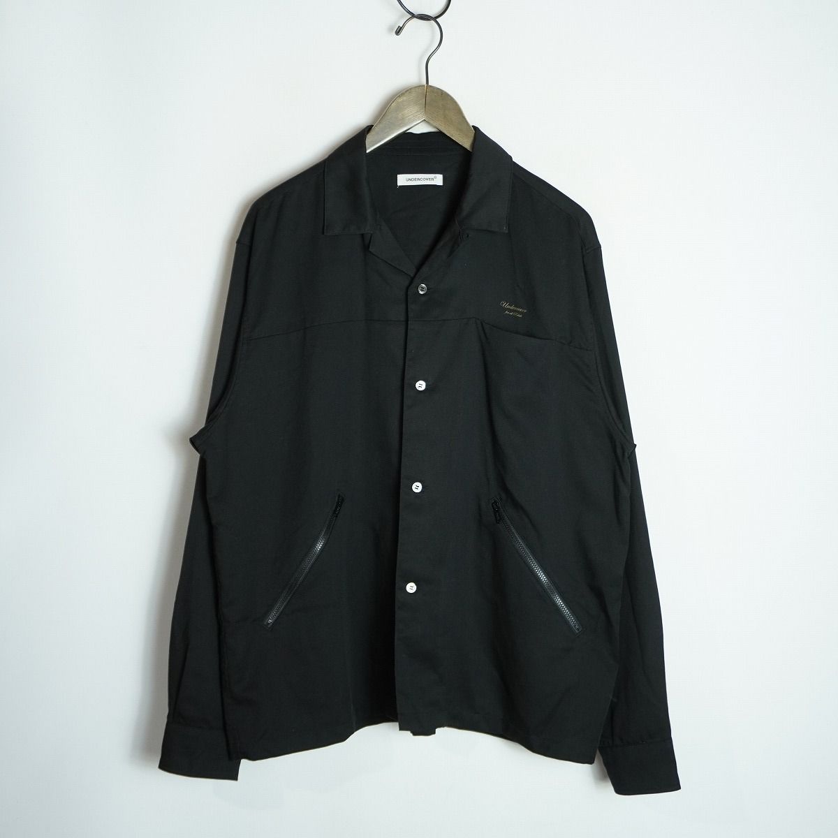 美品 24SS UNDER COVER アンダーカバー Peビエラ 長袖 開襟 シャツ ブラウス ジャケット ジップ ポケット UP1D4401-2 黒 サイズ3 2690Q♪
