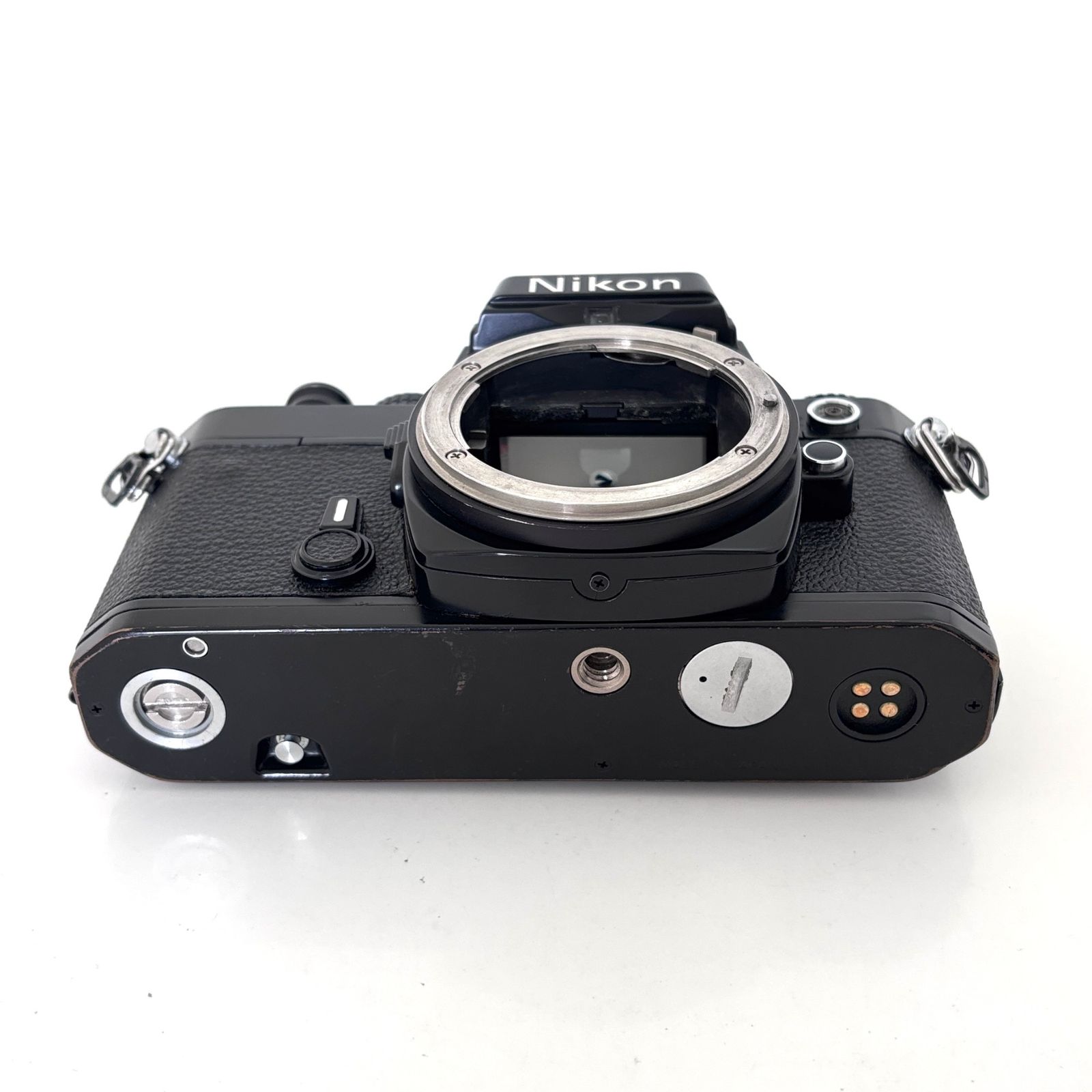 露出計はOKですが・・【ニコン】Nikon FE ブラック フィルム一眼レフ