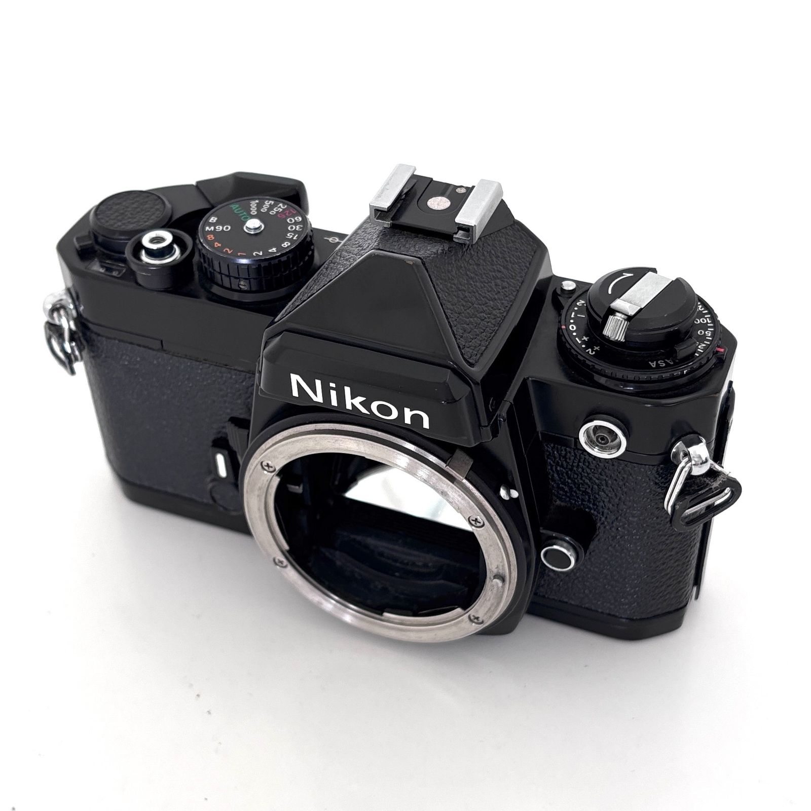 露出計はOKですが・・【ニコン】Nikon FE ブラック フィルム一眼レフ