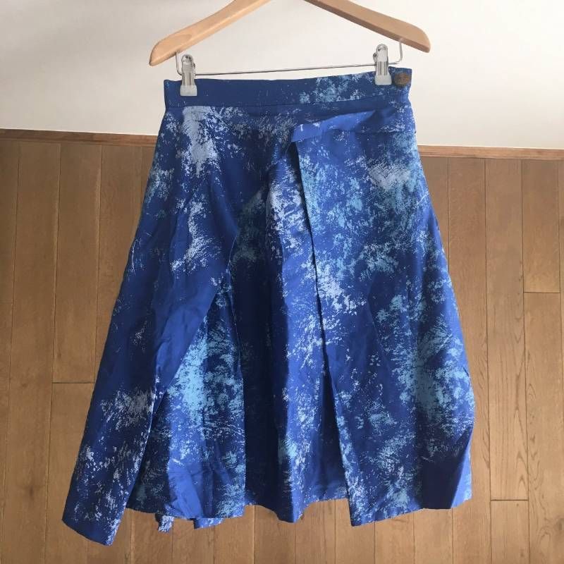 美品 Vivienne Westwoodヴィヴィアンウエストウッド 　スカート１