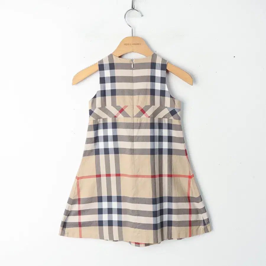 新品未開封 バーバリー キッズ清楚なお洋服セットアップ バーバリー 