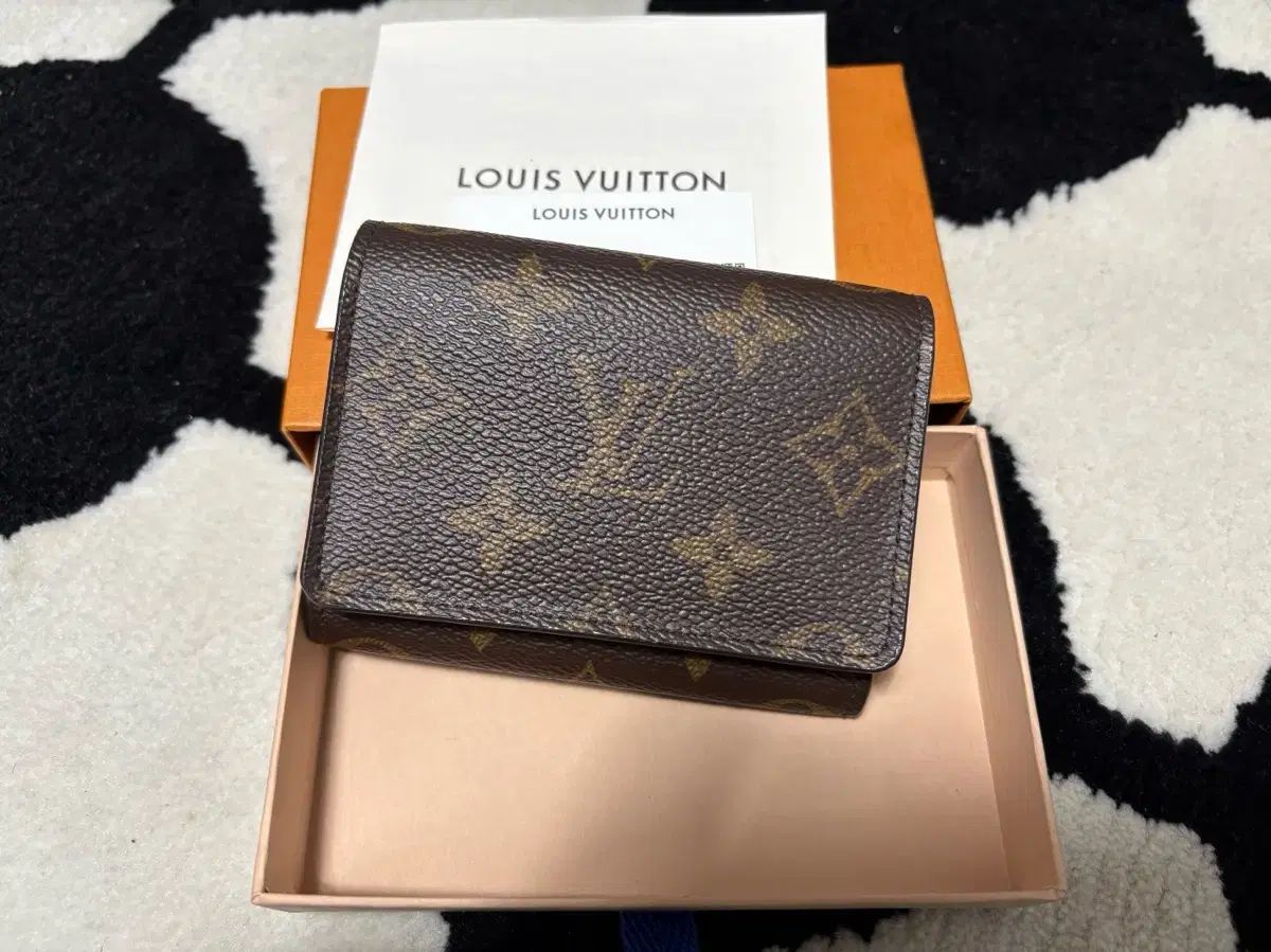 正規品 Louis Vuitton ルイヴィトン モノグラム カードウォレット 出品