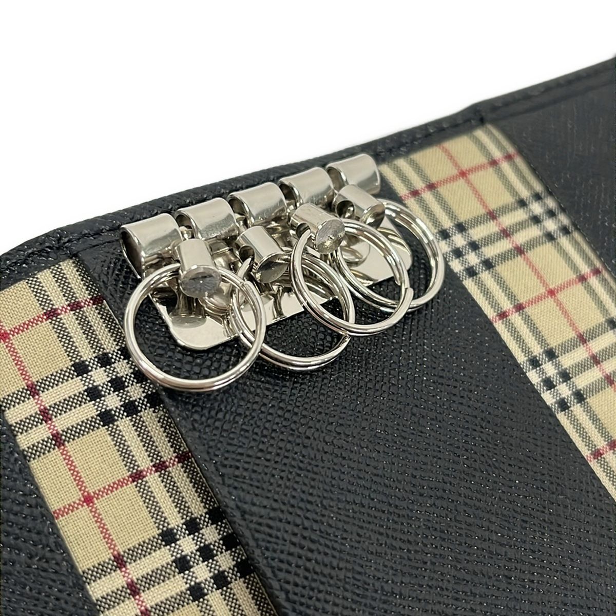 BURBERRY バーバリー 4連キーケース レザー ブラック BURBERRY/Burberry(バーバリー) キーケース美品 - 黒 4連フック レザー