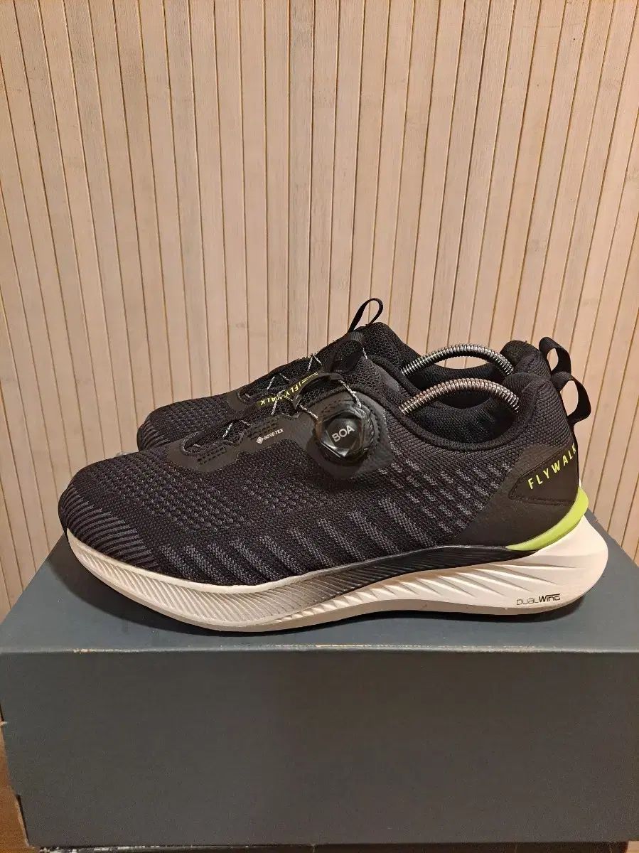 K2 フライウォーク GORE-TEX 黒色 メンズ スニーカー 265サイズ