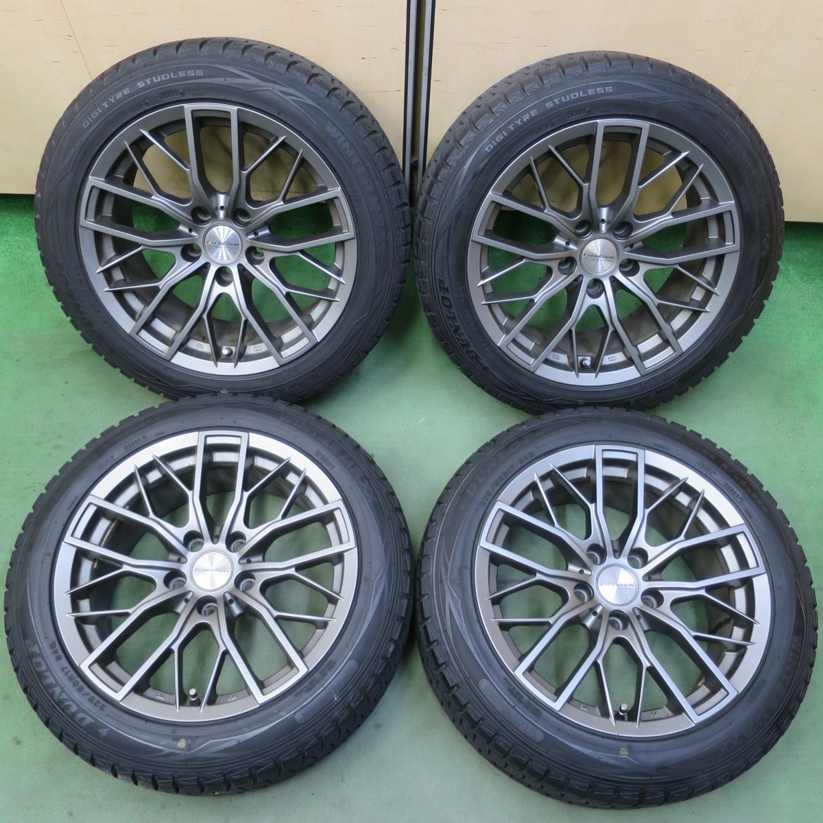バリ溝！キレイ！8.5分★BMW 等 EUROBAHN SPORTECHNIC 225/50R17 スタッドレス ダンロップ ウインターマックス WM01 スポーツテクニック 17インチ PCD120/5H★6043015イス