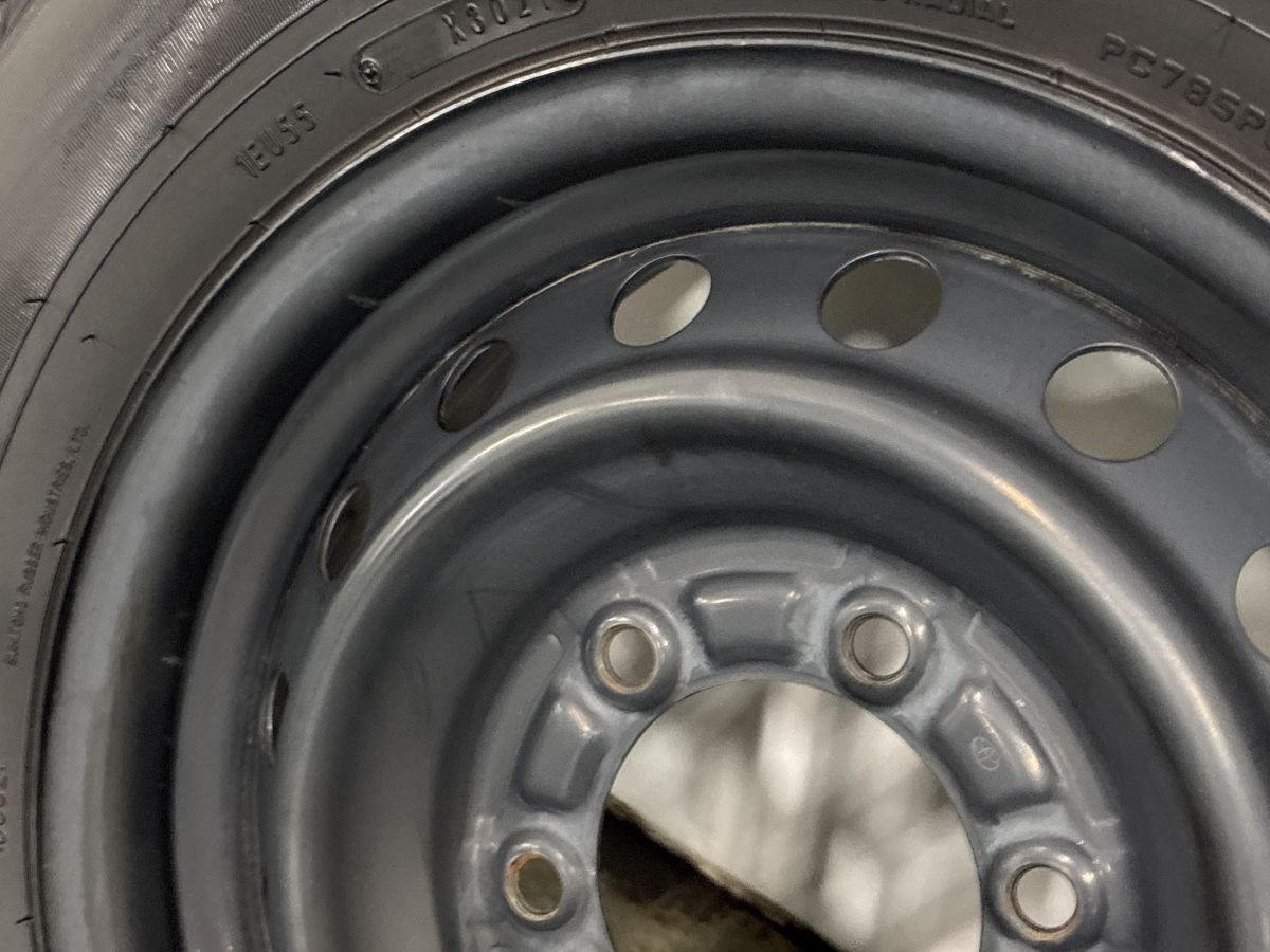 バリ溝】トヨタ 200 ハイエース 純正 15in 6J +35 PCD139.7 ダンロップ