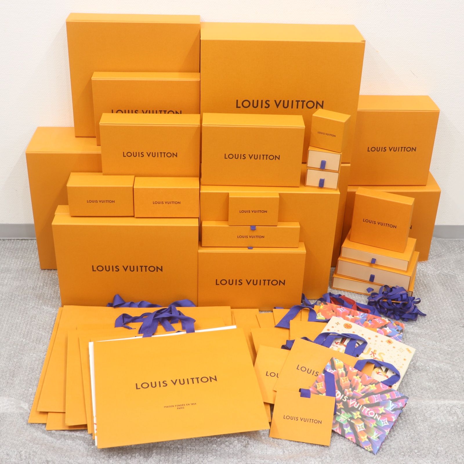 ITUQ6OVSTDWU LOUIS VUITTON ルイヴィトン BOX 空き箱 ショッパー 純正 リボン 紙袋 オレンジ ブランド箱 紙袋21枚 箱25個