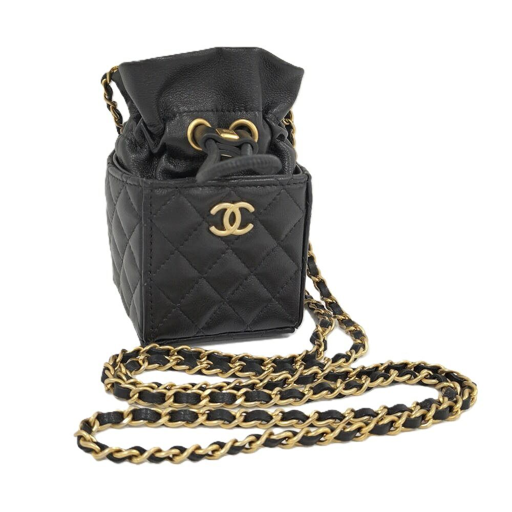 CHANEL ミニキューブ チェーンショルダーバッグ マトラッセ ラムスキン ブラック