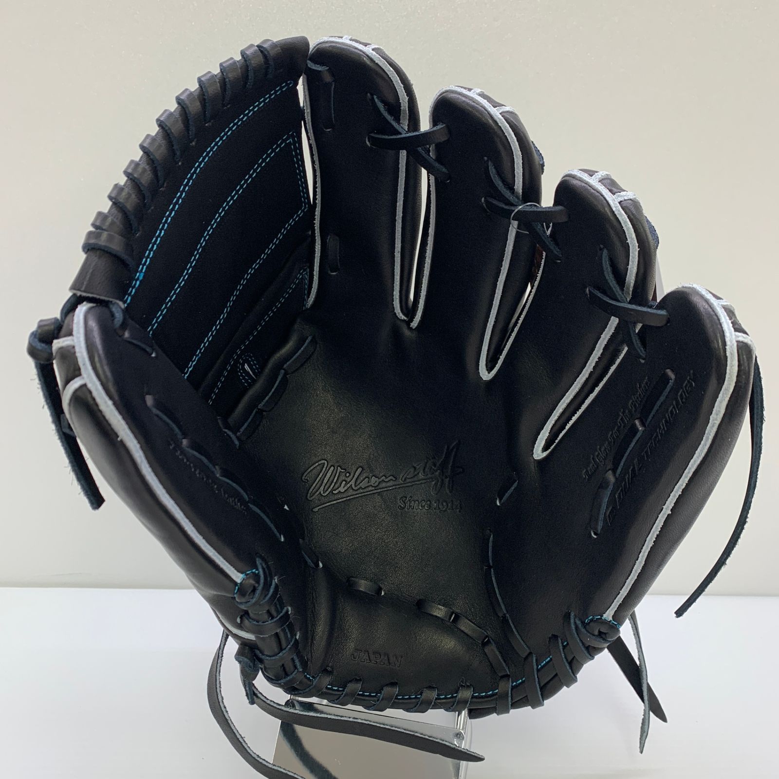 ウィルソン Wilson ウィルソンスタッフ Wilson Staff WBW104530 硬式