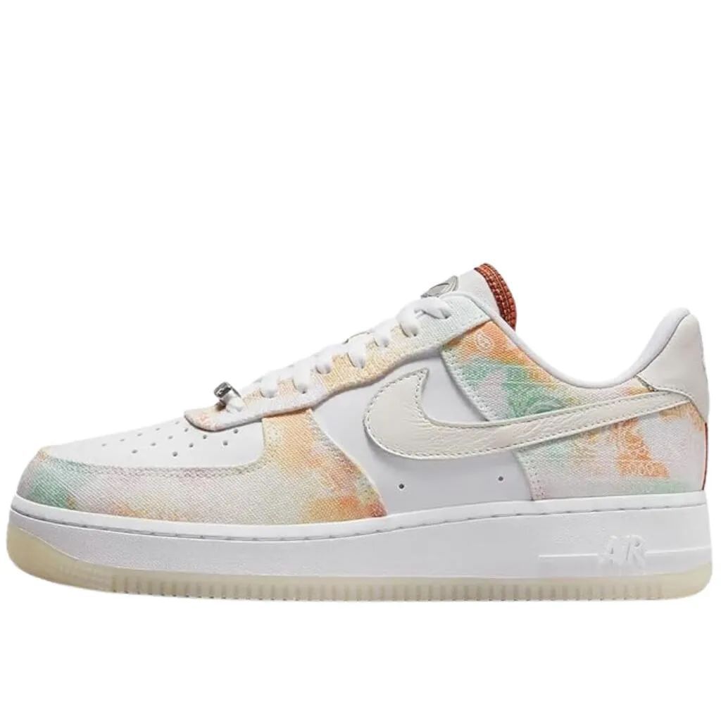 【新品・未使用】NIKE AIR FORCE 1 '07 LX ナイキ エア フォース 1 ロー スニーカー メンズ レディース ホワイト 白 fj7739101n