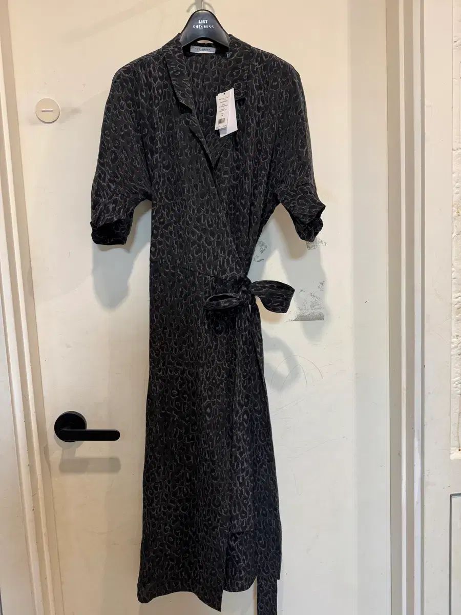 新品EQUIPMENT anitone シルク100% ドレス