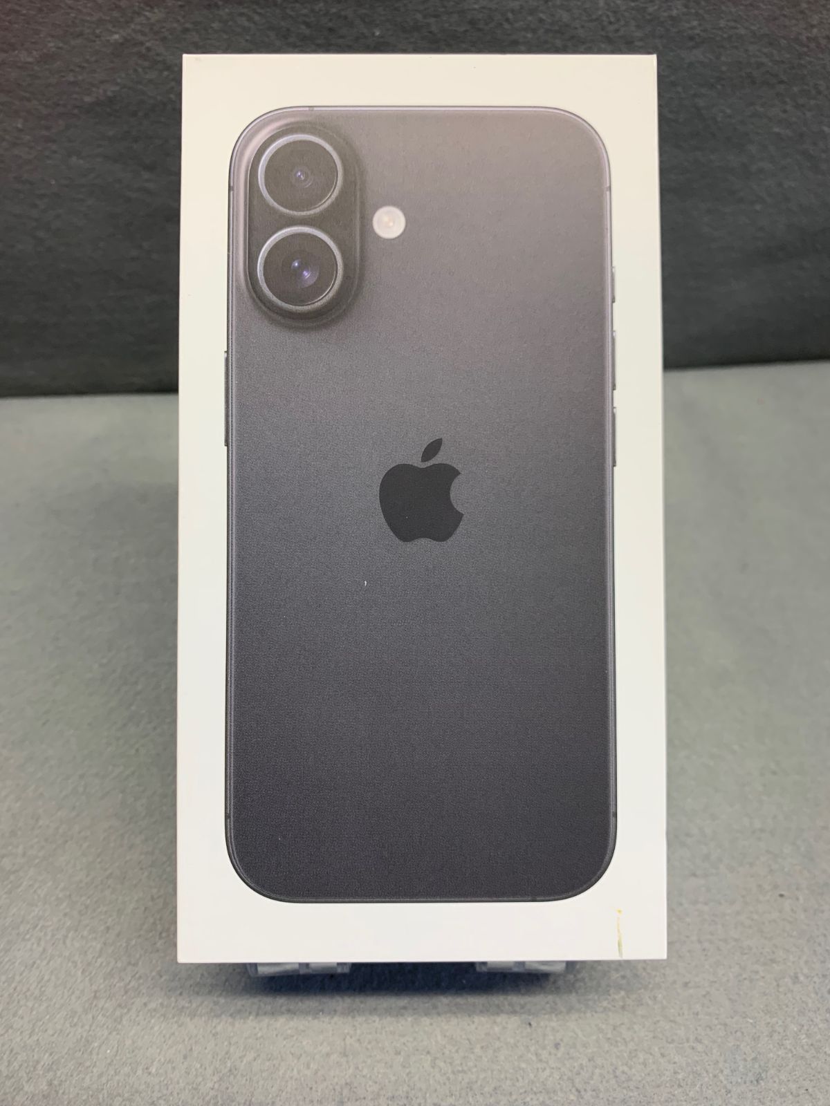 新品未開封 Appleストア版 SIMフリー iPhone16 128GB ブラック色