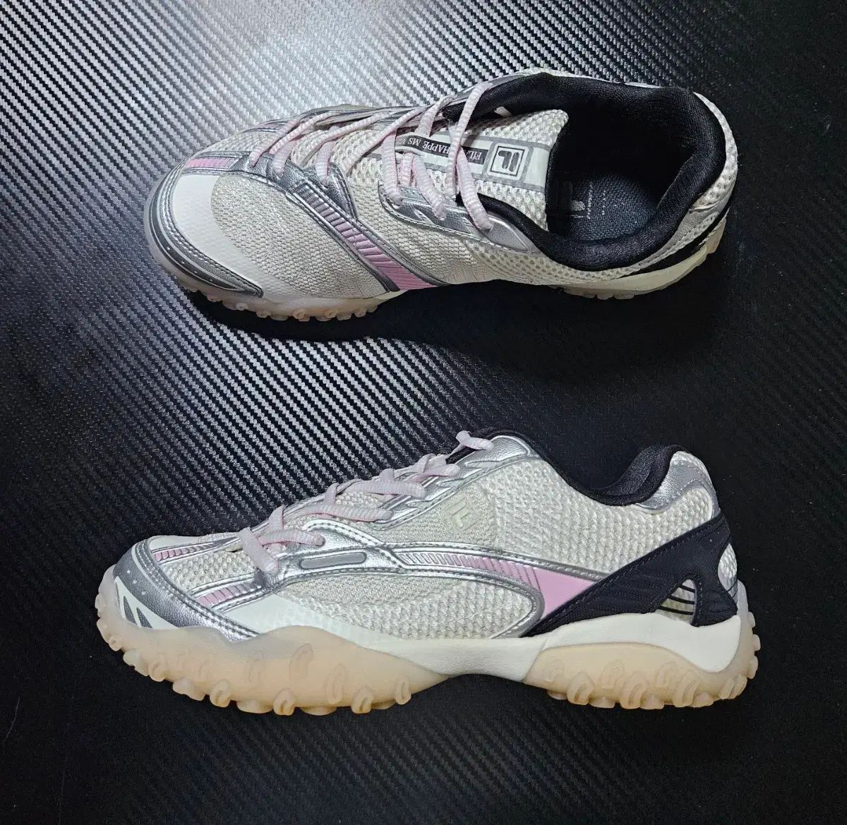 235 FILA フィラ エシャペ V2 ピンク