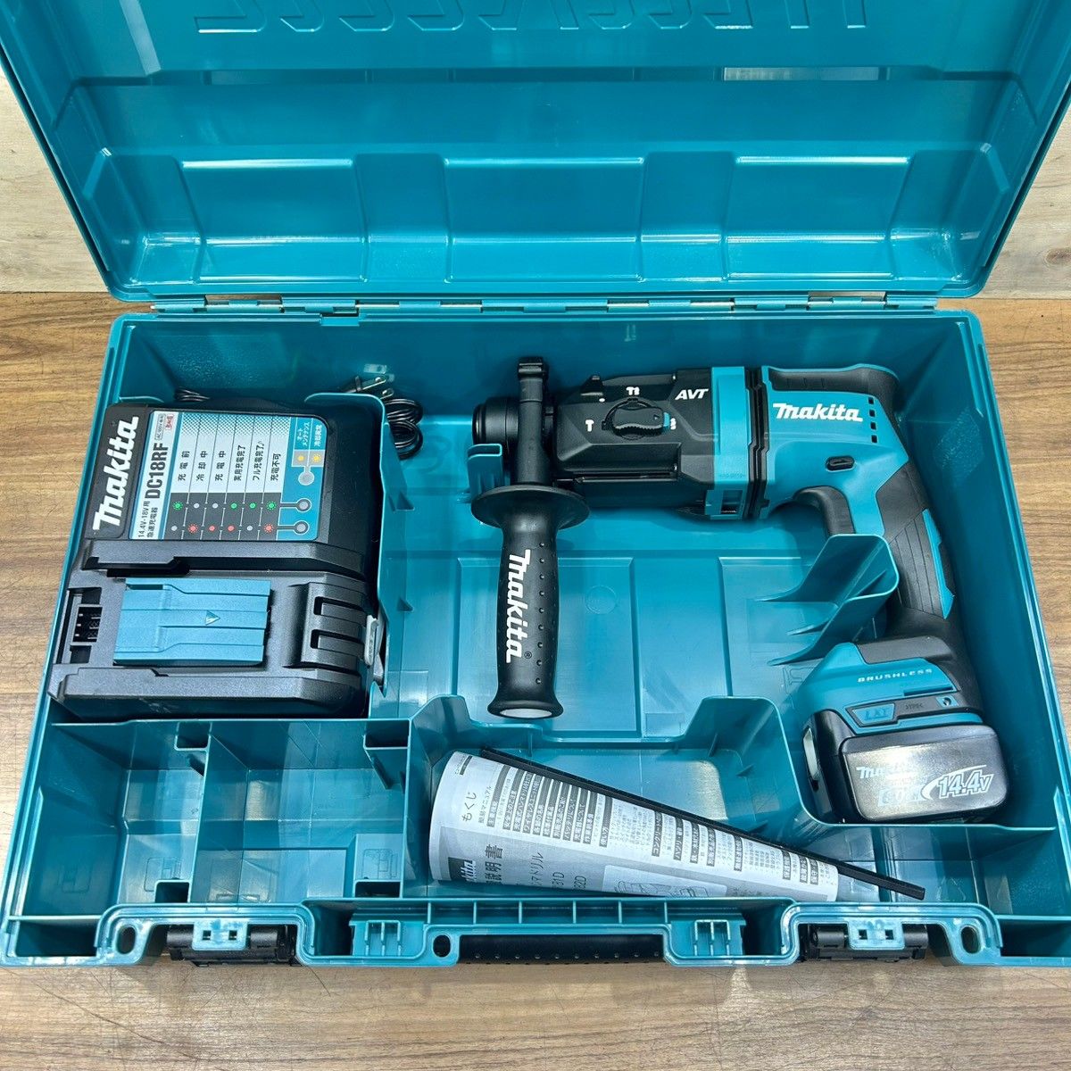 美品 マキタ(makita) 14.4V コードレスハンマドリル HR181DRG 【中古 