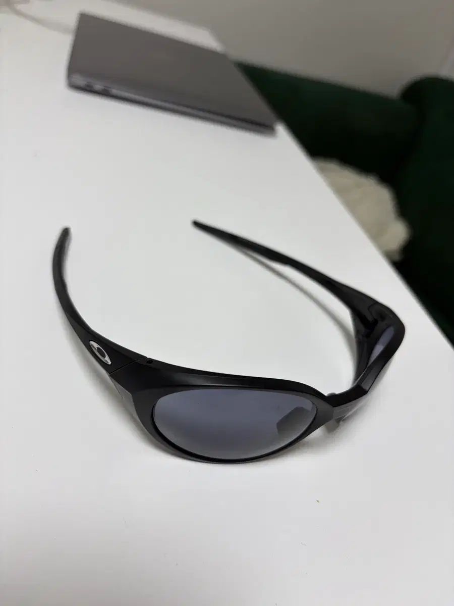 オークリー REDUX サングラス 出品