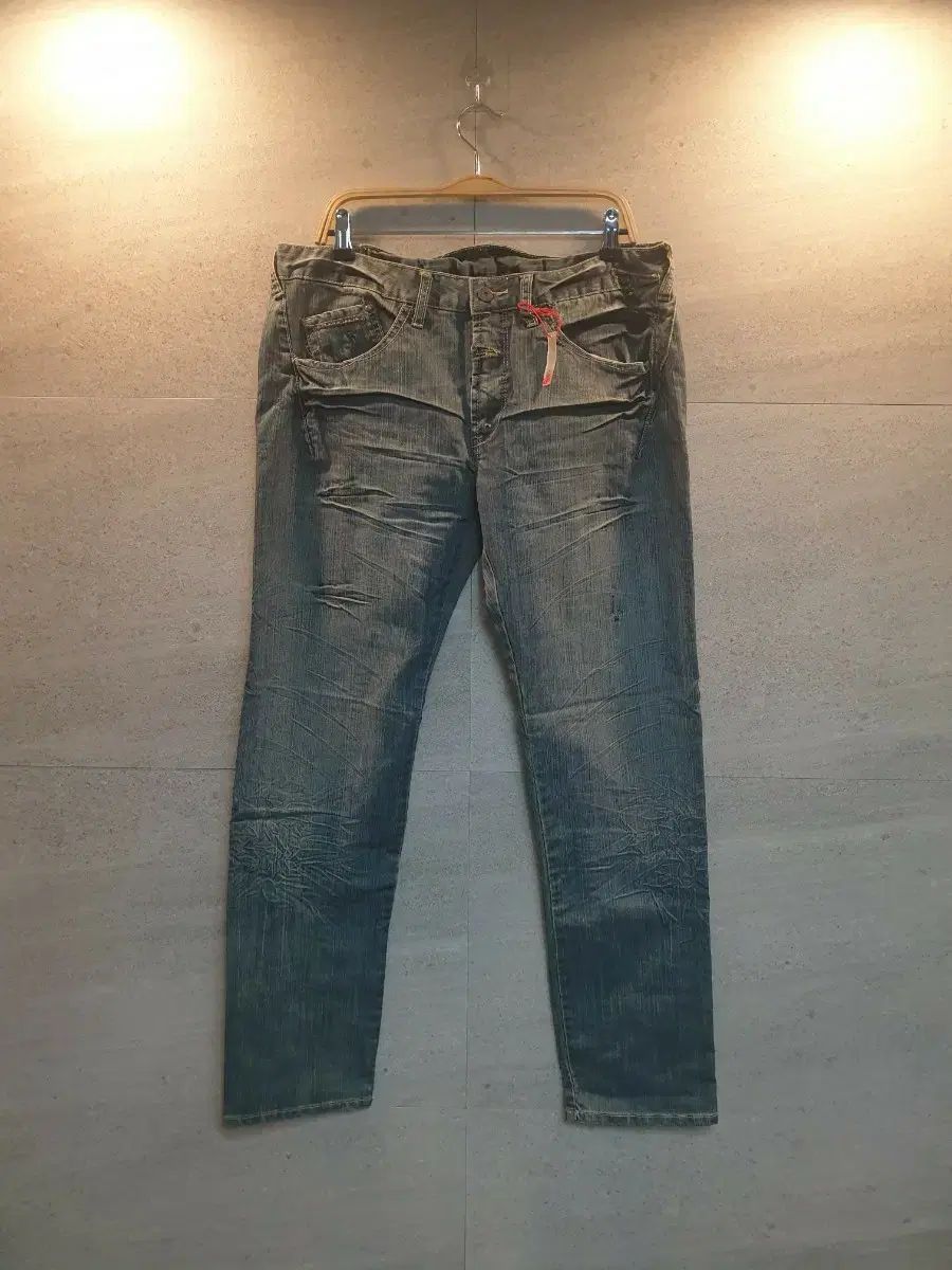 GIRBAUD ウォッシュ デニムパンツ 未使用