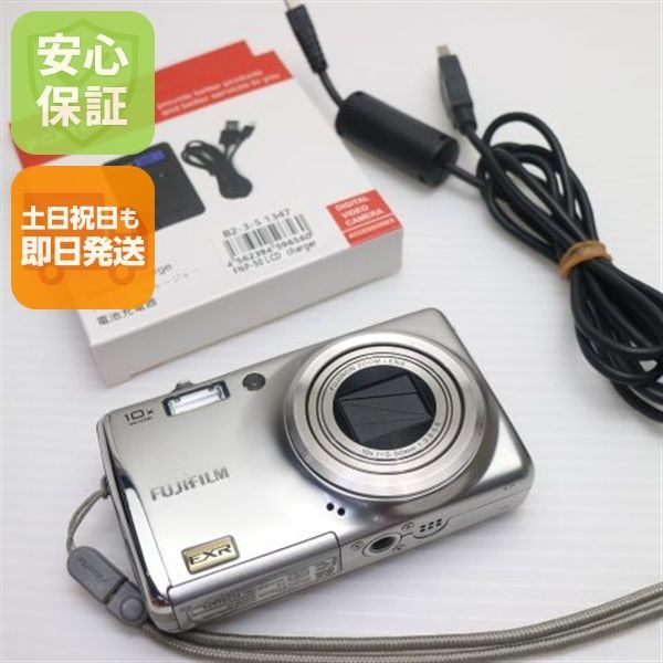 新品同様 FinePix F70EXR シルバー 即日発送 FUJIFILM デジカメ