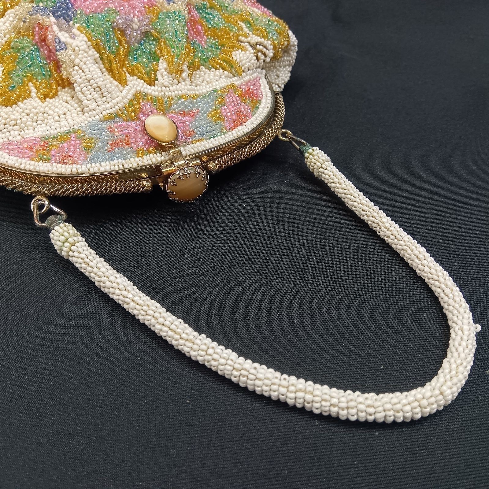 訳ありレア? 昭和レトロ ? 総柄 ミニビーズ刺繍バッグ ／ 立体的花 