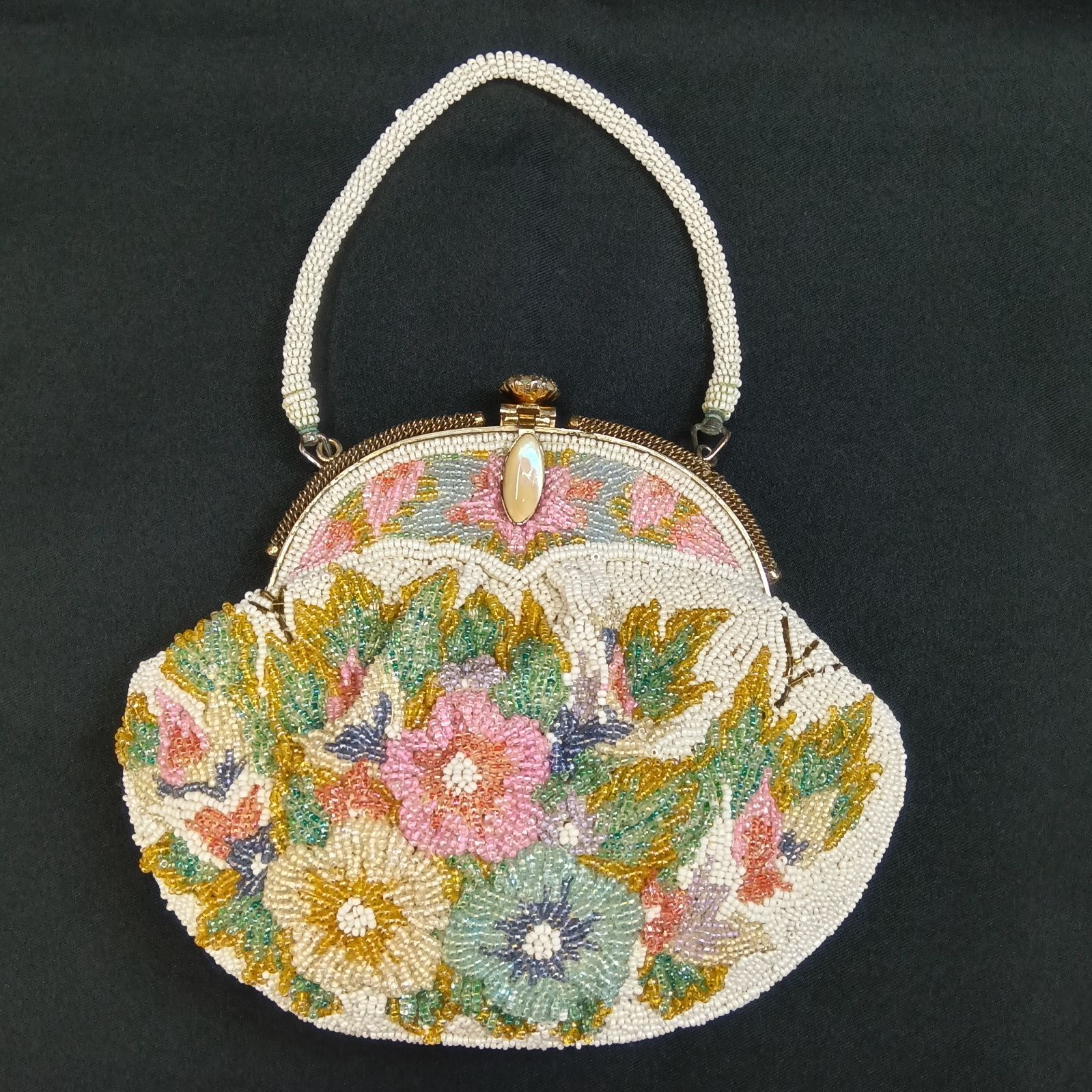 訳ありレア🔴 昭和レトロ 🔷 総柄 ミニビーズ刺繍バッグ ／ 立体的花