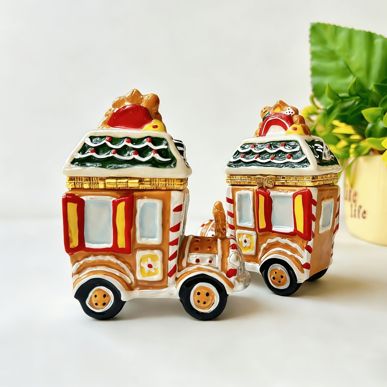 小物入れ 鍵置き 置物 インテリアトレイ オブジェ お菓子の車 玄関 鍵 収納ボックス 雑貨 インテリア オシャレ 金属 アクセサリーケース ジュエリーボックス ミニサイズ ユニークデザイン
