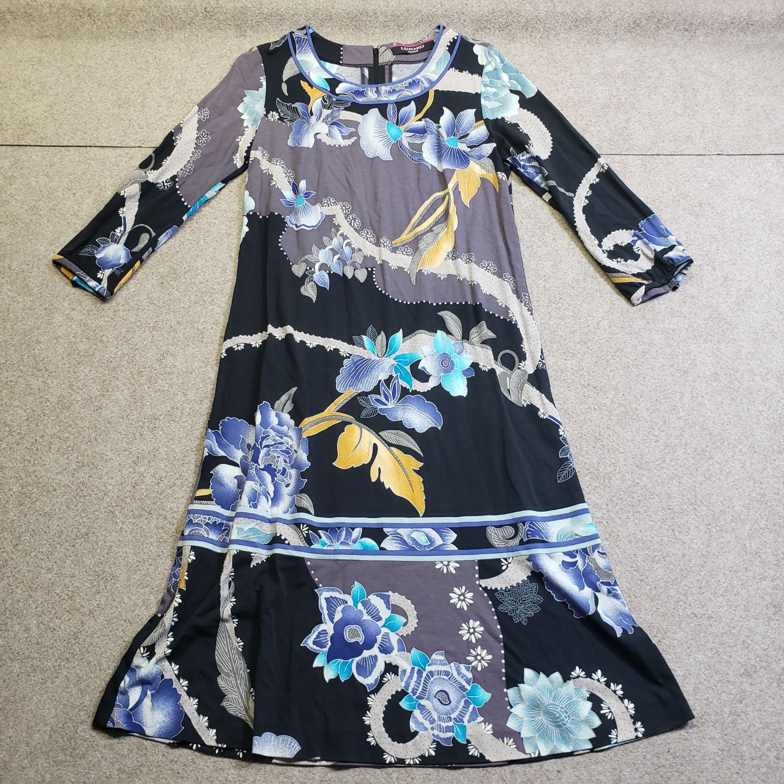 レオナール LEONARD FASHION 七分袖 チュニック ワンピース カッ LEONARD レオナール 七分袖ワンピース 花柄 グレー×ブラック 38 u7424h