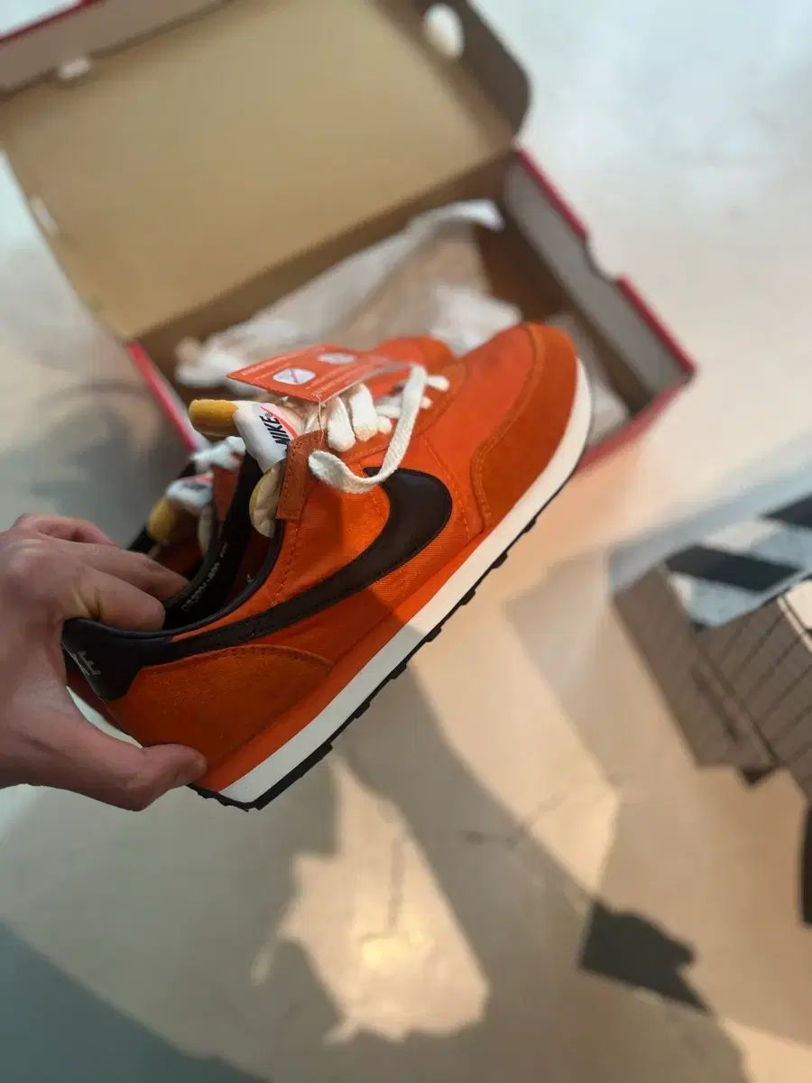 300 NIKE ワッフルトレーナー