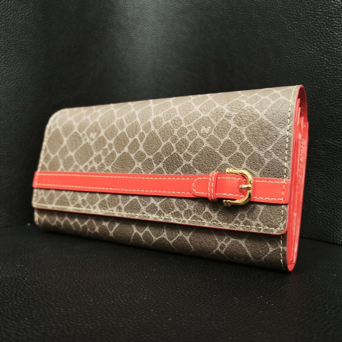 【新品未使用】NINA RICCI ニナリッチ カラーヌーボー 長財布 かぶせ付き L型ファスナー 小銭入れ （SNA）32605080503FS
