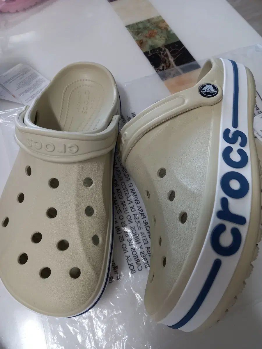 新品) 260サイズ m7/w9 Crocs クロックス バヤバンド