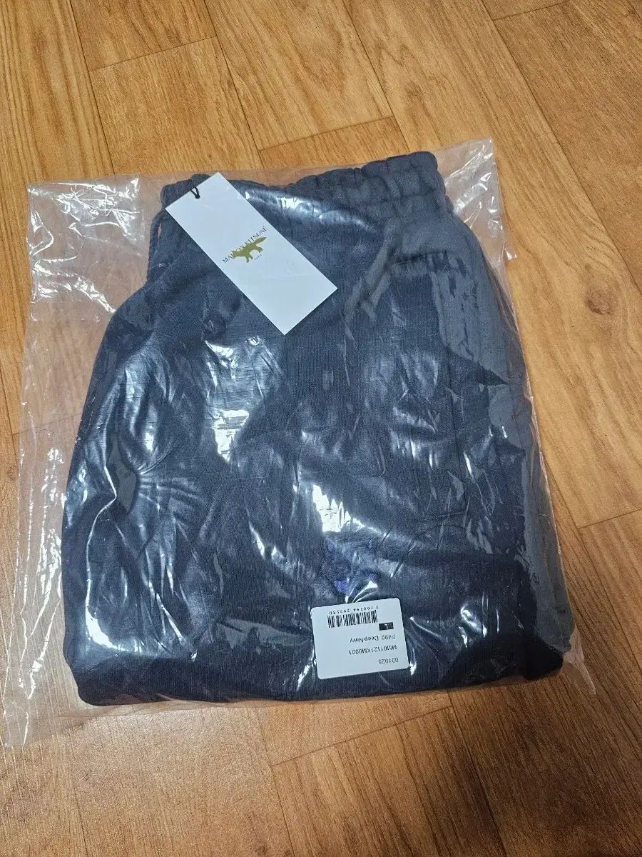 メゾンキツネ ネイビ ハーフパンツ L 7,660円