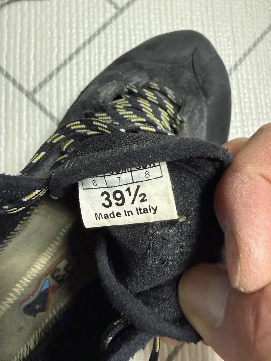ラスポルティバ TC PRO クライミングシューズ 39.5 サイズ