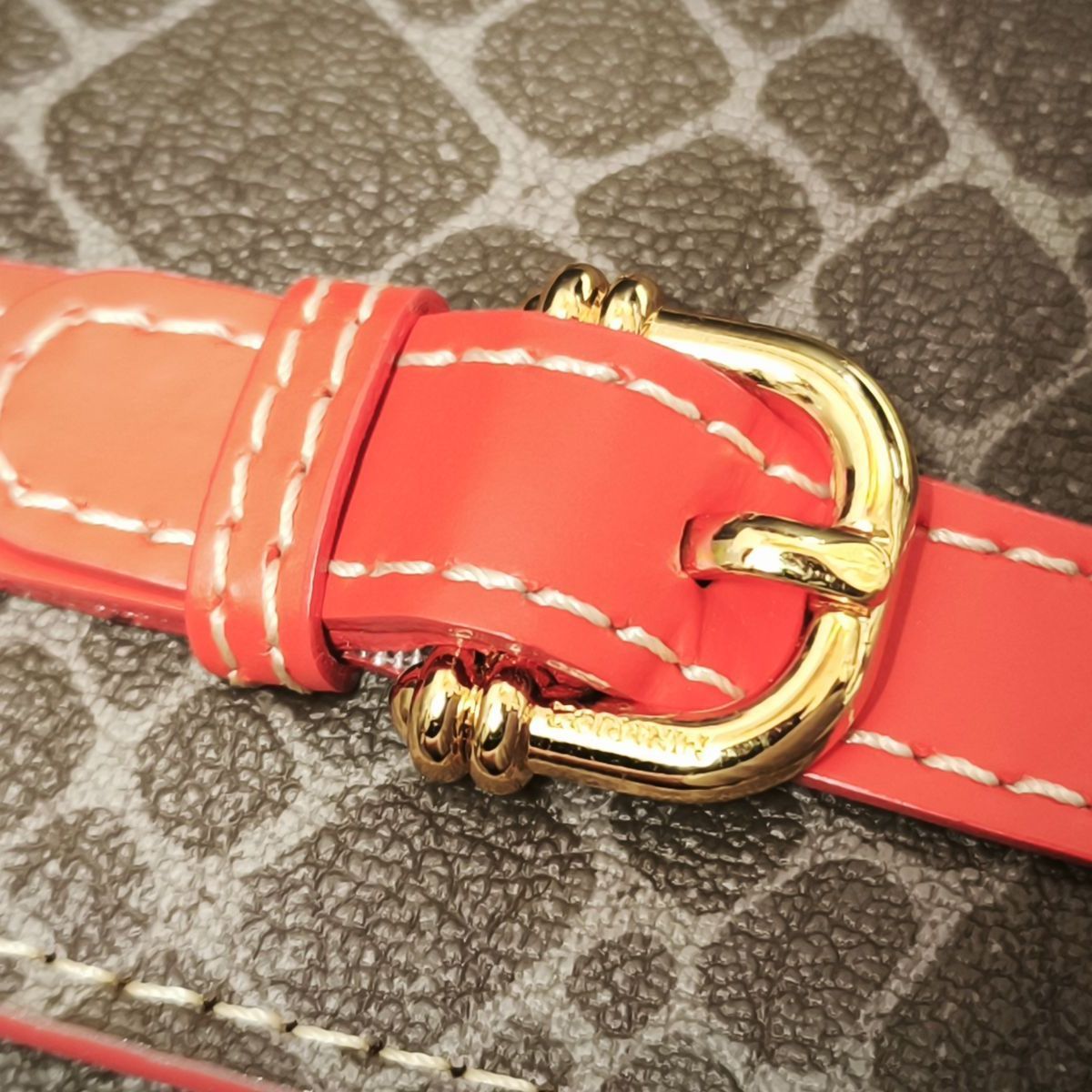 【新品未使用】NINA RICCI ニナリッチ カラーヌーボー 長財布 かぶせ付き L型ファスナー 小銭入れ (SNA)32605080503FS 【新品未使用】NINA RICCI ニナリッチ カラーヌーボー 長財布 かぶせ付き L型ファスナー 小銭入れ (SNA)32605080503FS