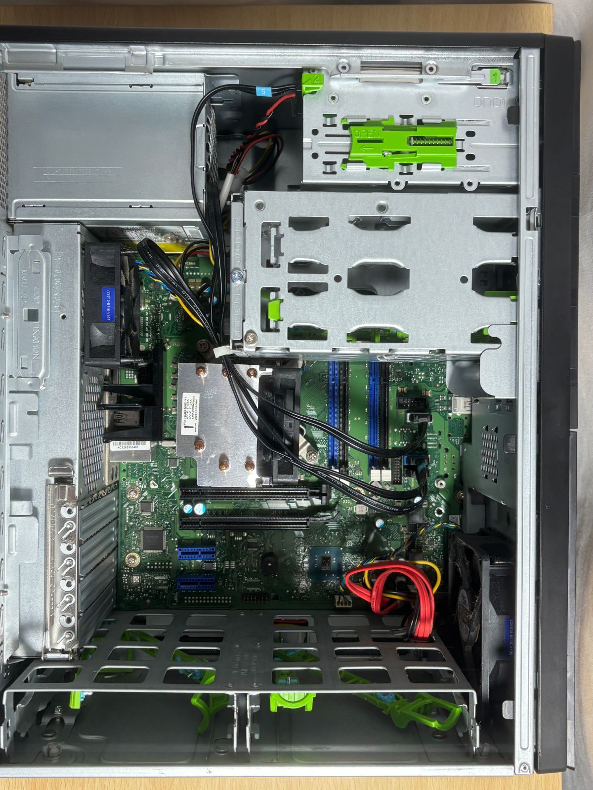 FUJITSU PRIMERGY TX1310 M3 Xeon E3-1225V6 中古- メルカリ
