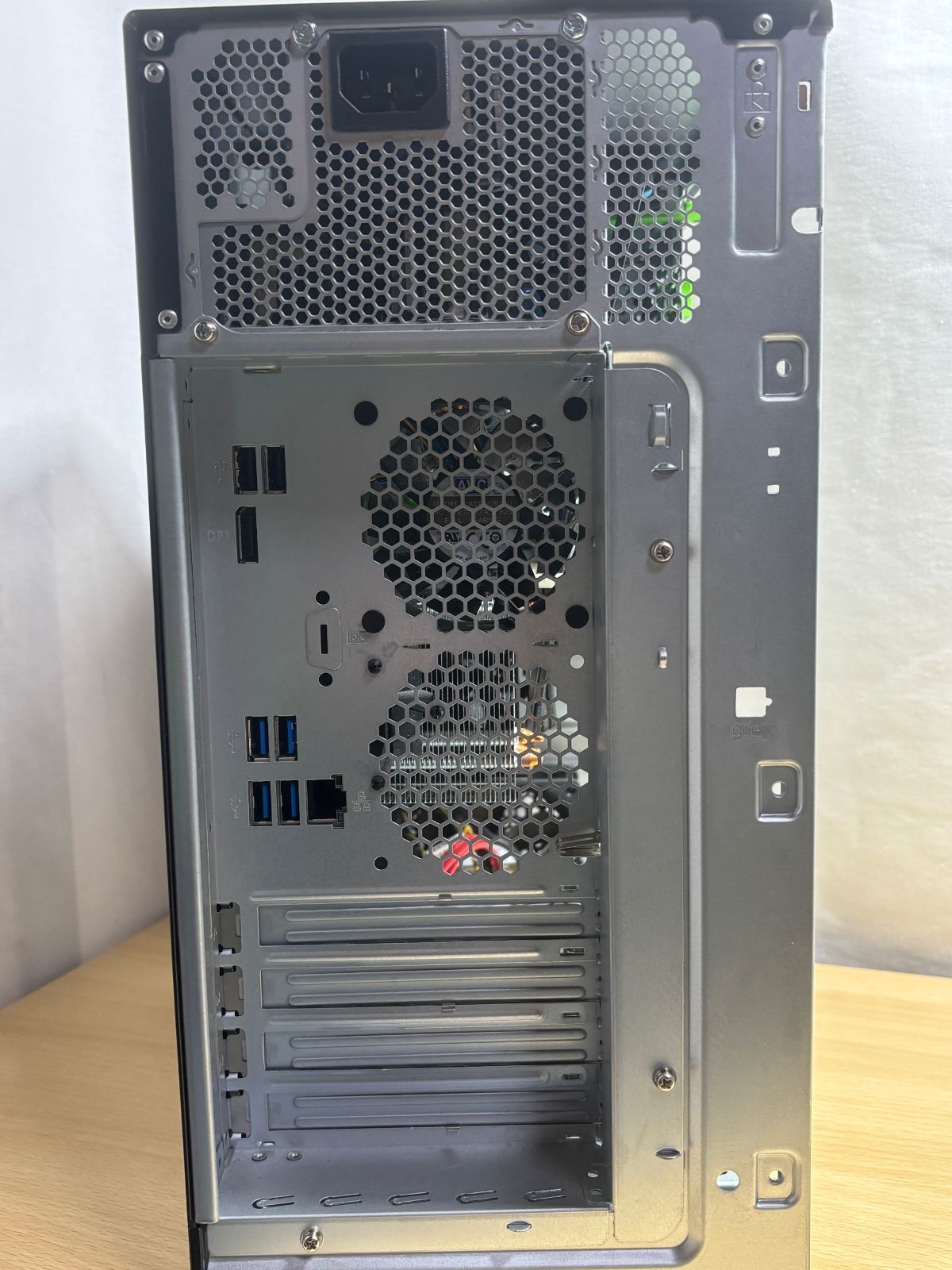 FUJITSU PRIMERGY TX1310 M3 Xeon E3-1225V6 中古- メルカリ