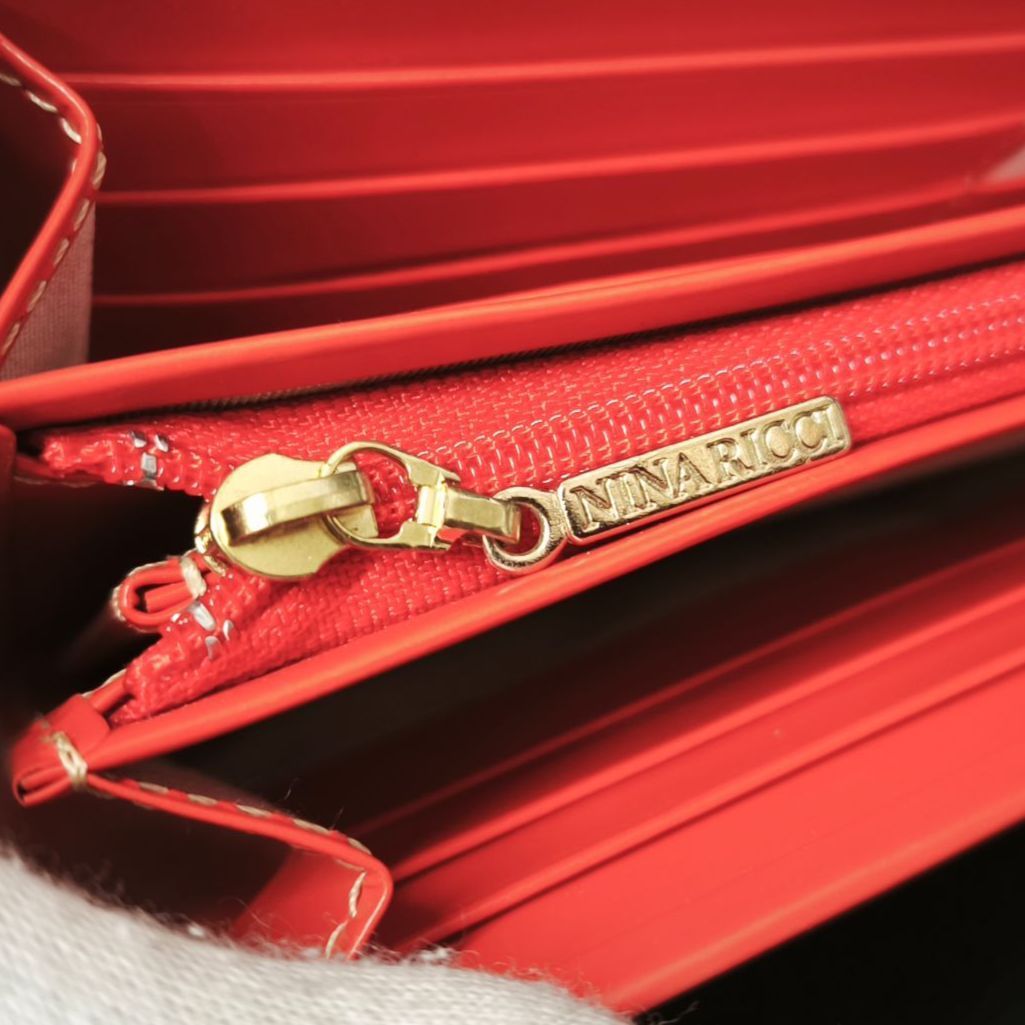 【新品未使用】NINA RICCI ニナリッチ カラーヌーボー 長財布 かぶせ付き L型ファスナー 小銭入れ (SNA)32605080503FS 【新品未使用】NINA RICCI ニナリッチ カラーヌーボー 長財布 かぶせ付き L型ファスナー 小銭入れ (SNA)32605080503FS