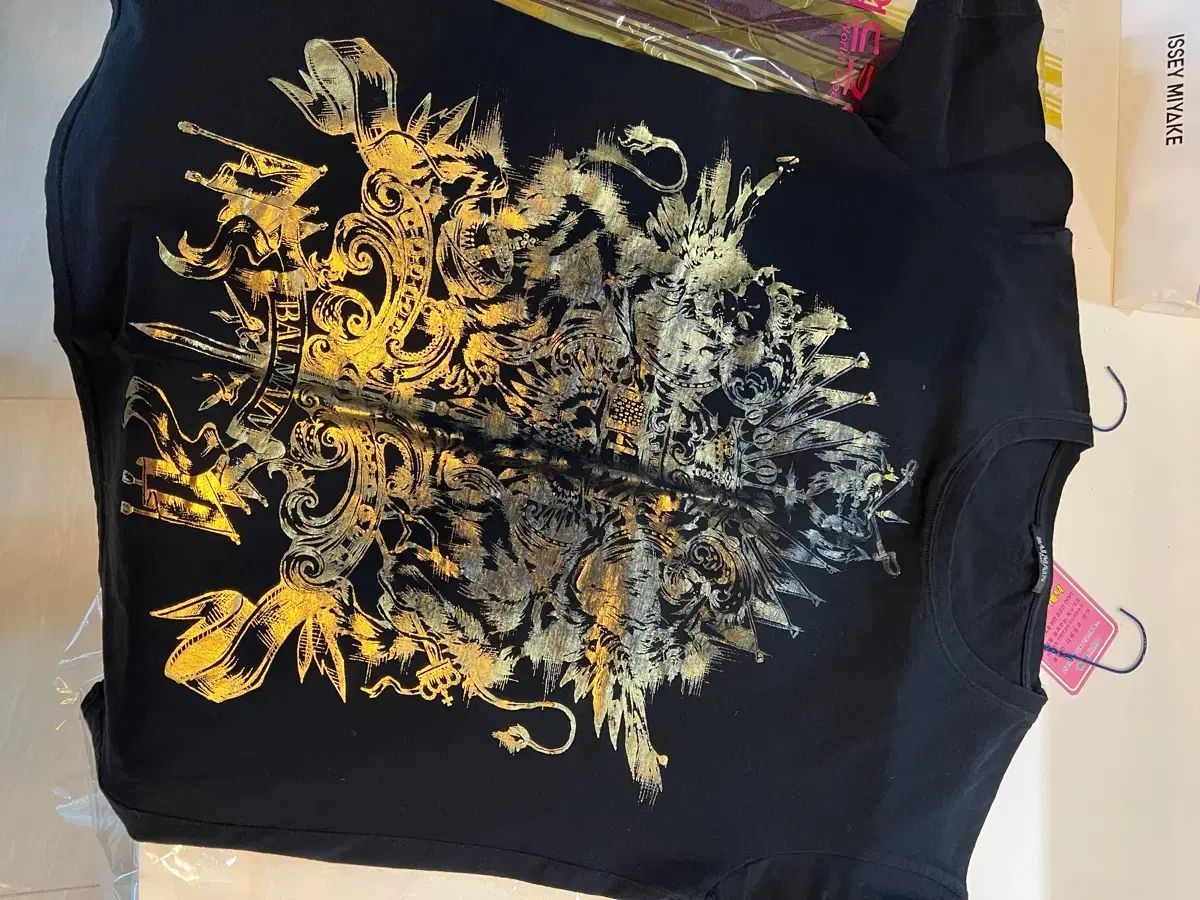 バルマン ブラック ゴールド プリンティング 半袖 Tシャツ L(100)